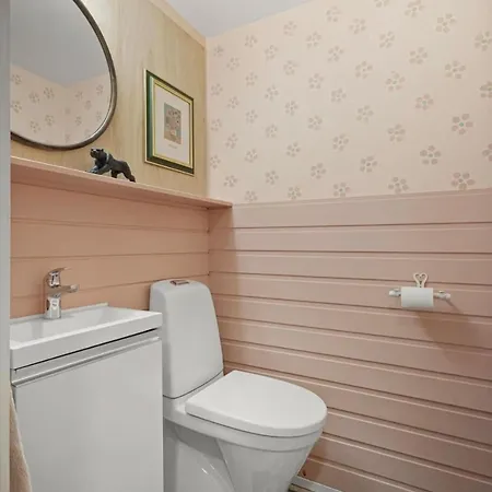 Spacious And Quiet In A Great Location Apartmán *