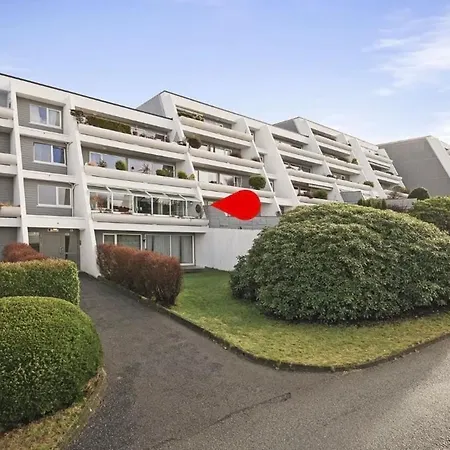 Spacious And Quiet In A Great Location *